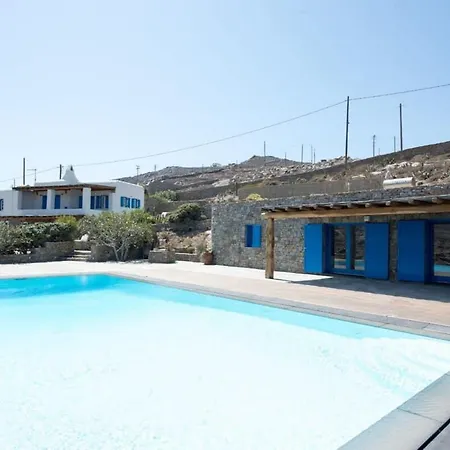 Victoria With Sea View And Two Private Pools Βίλα Φτελιά